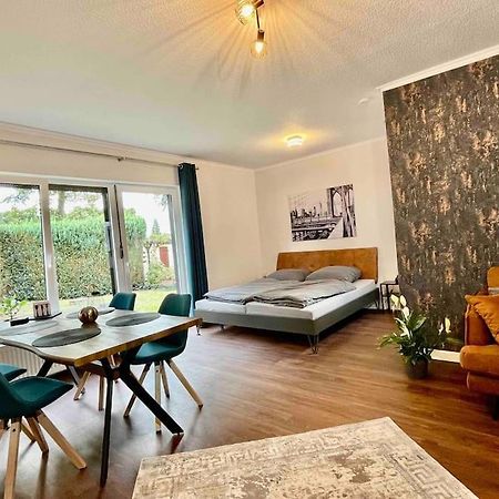 Studioappartement Mit Privatgarten In Ruhiger Wohnsiedlung Neumünster Exterior foto