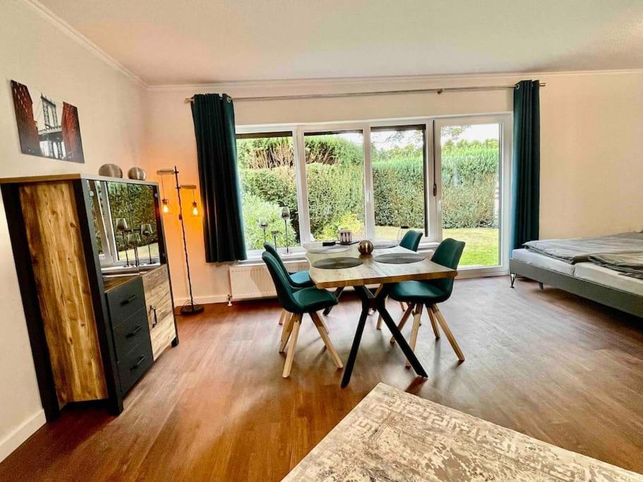 Studioappartement Mit Privatgarten In Ruhiger Wohnsiedlung Neumünster Exterior foto
